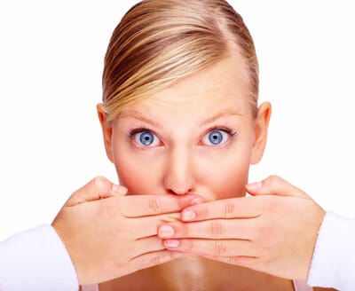 Read more about the article Ai un miros neplacut al gurii? Afla cum poti scapa de el! !